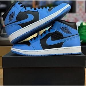 Nike Jordan 1 Mids University Blue Size 10.5